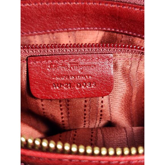 Salvatore Ferragamo Red Leather Hobo Handbag Made In Italy RARE purse NICE - Picture 7 of 8